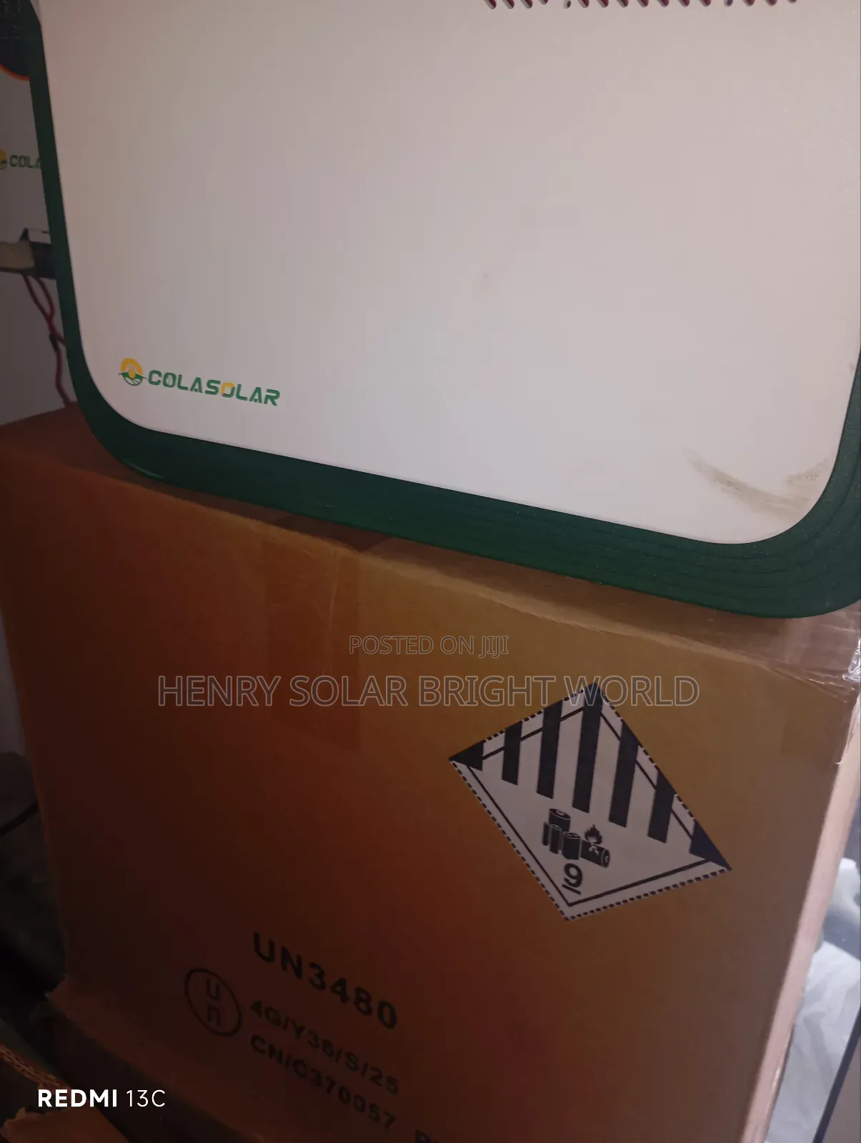 Cola 3600 Solar Generator