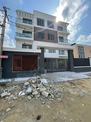 2bdrm Apartment in Lekki Phase 1 for sale