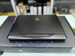Laptop MSI Raider GE68HX 13vi-202us 32GB Intel Core I9 SSD 1T