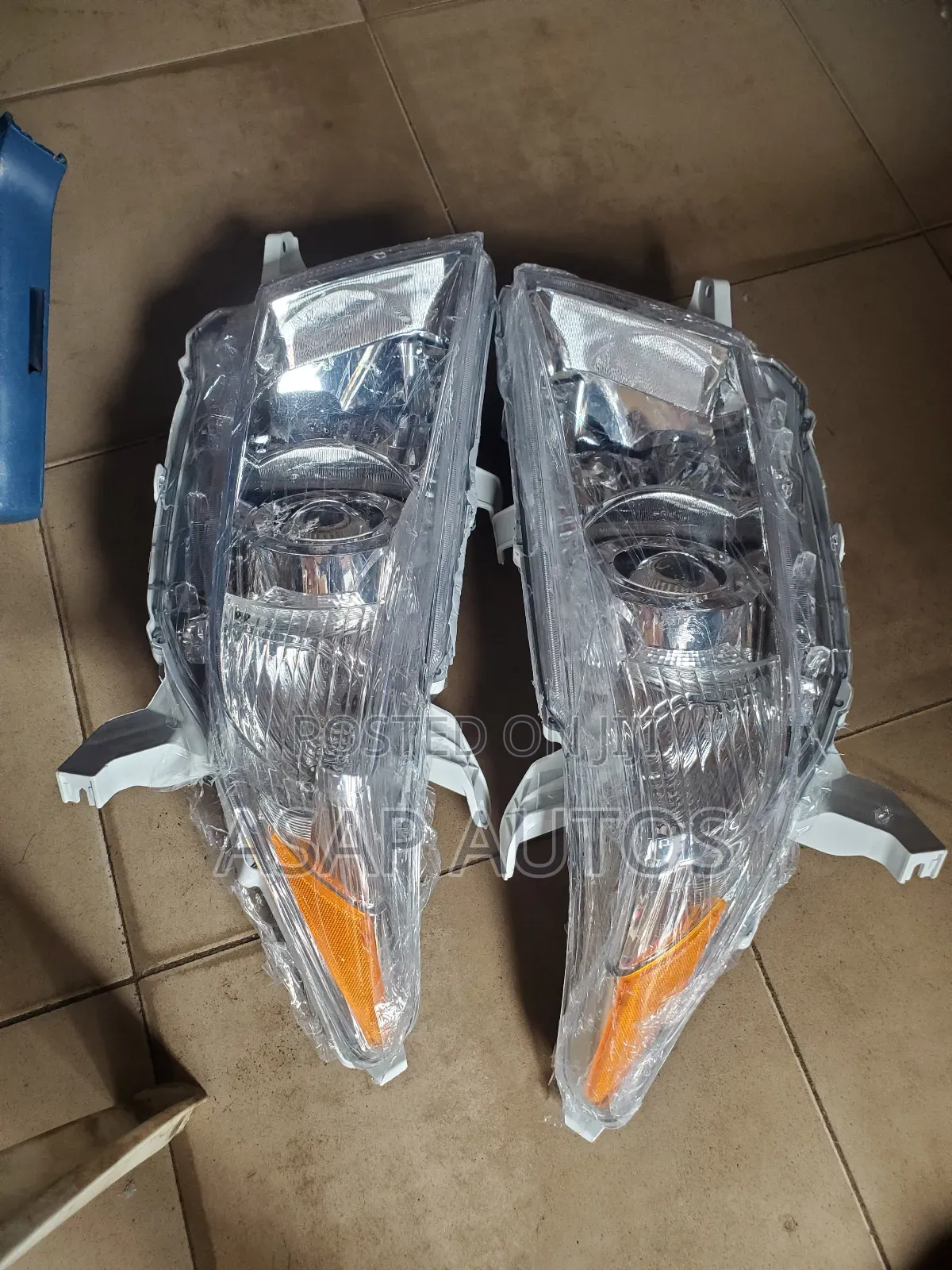 Headlamp for Highlander 2012