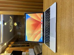 Laptop Apple MacBook 2017 8GB Intel Core M3 SSD 256GB