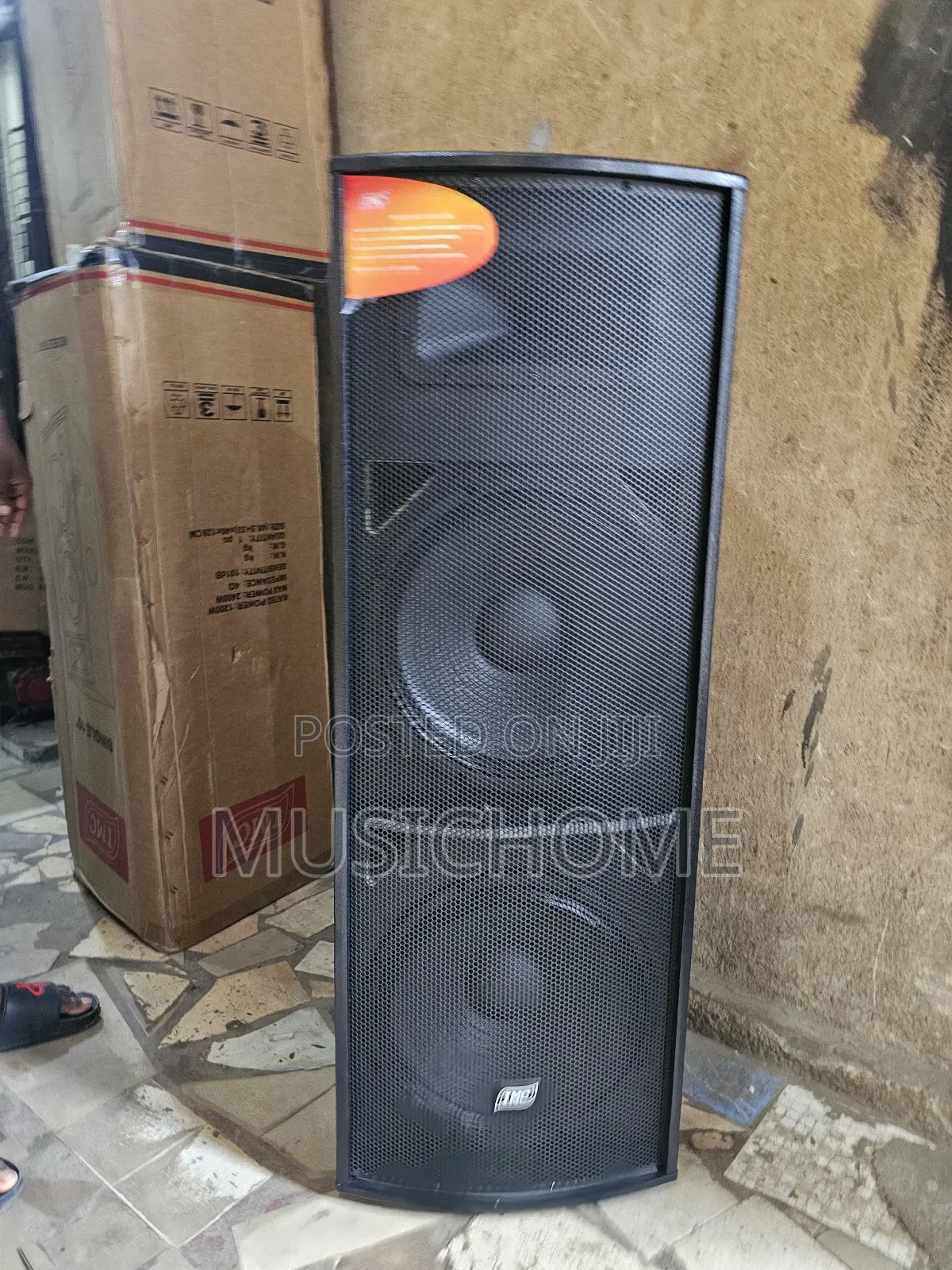 Two Pieces Of Full Range Speaker