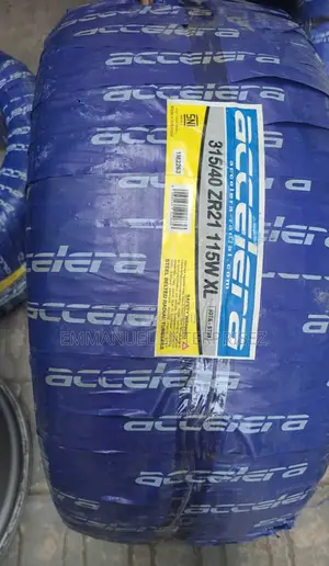 315/40r21 Acelera Tire