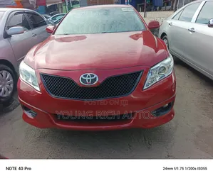 Toyota Camry 2009 Red