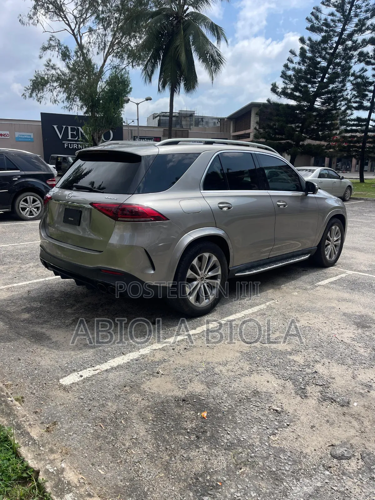 Mercedes-Benz GLE-Class GLE 350 2021 Gold