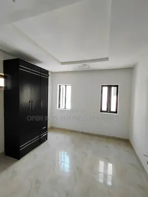 Furnished 4bdrm Duplex in Alalubosa for sale