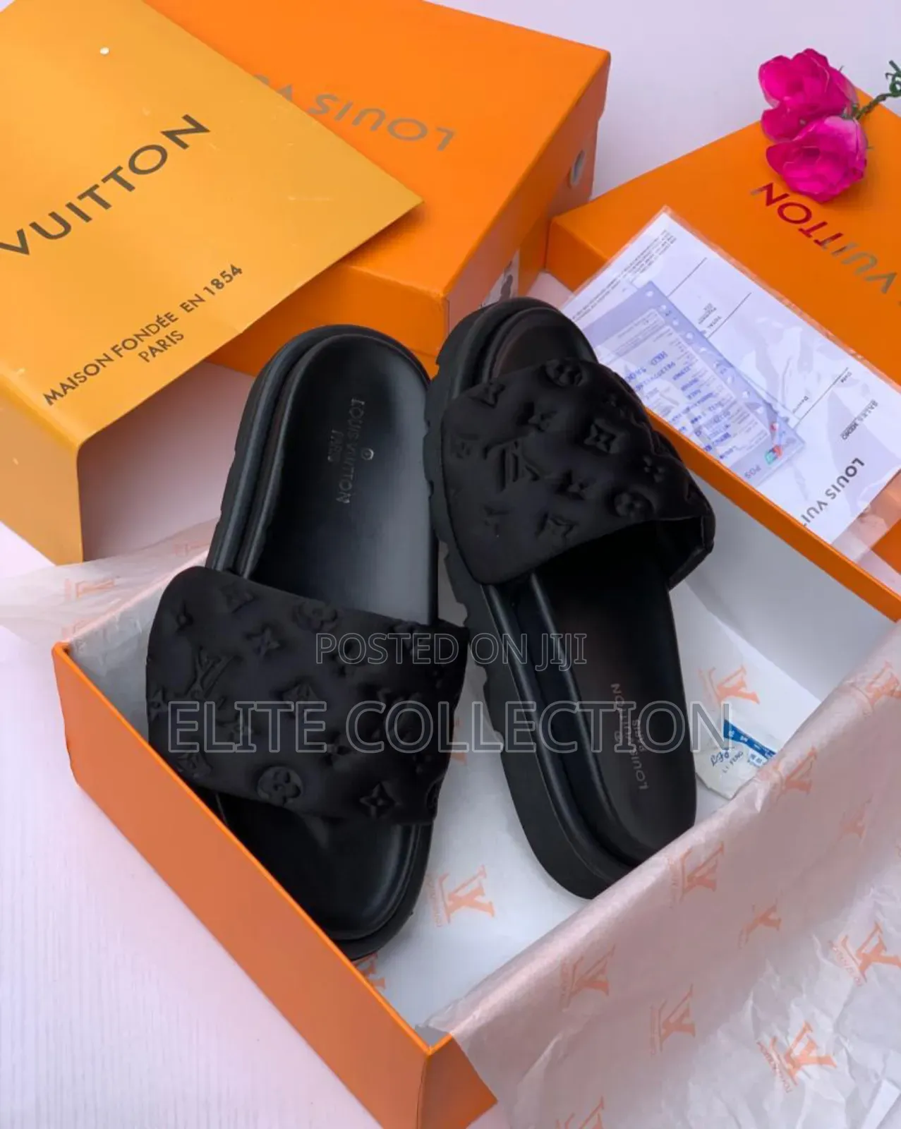 Luxury Louis Vuitton Slide 
Available in Size 37-42 Top Quality