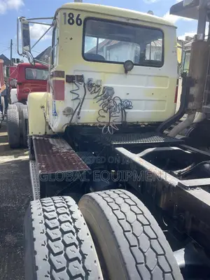 Tractor Mack