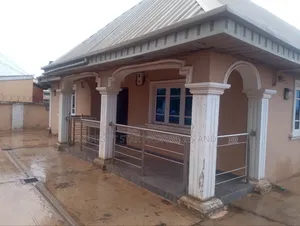 Furnished 2bdrm Bungalow in Agunbelewo Area, Osogbo for rent
