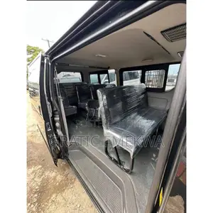 Toyota HiAce 2015 Black
