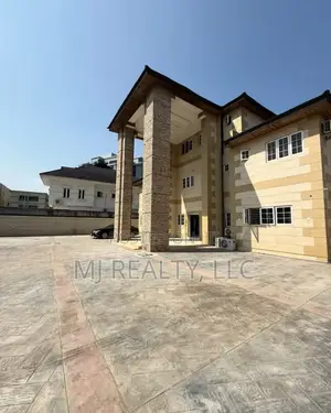Fully Furnished 16 Rooms Guest House at Oniru, Vi