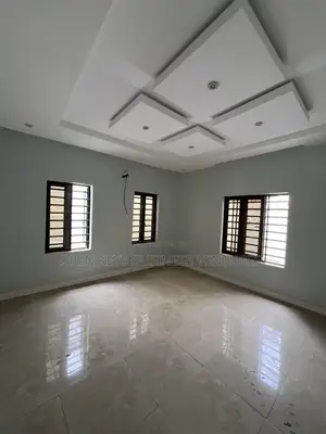 Furnished 5bdrm Bungalow in Aiyegoro, Akobo for sale