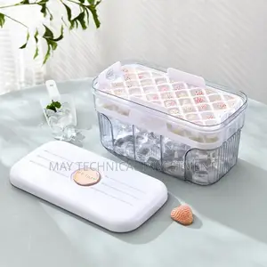 Ice Maker and Bucket With Shovel