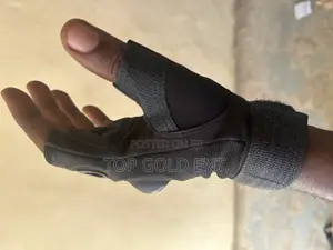 Knuckle Protected Gym/Sport Gloves