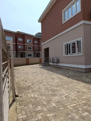 4bdrm Duplex in Life Camp for rent