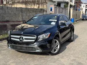 Mercedes-Benz GLA 250 2016 Black