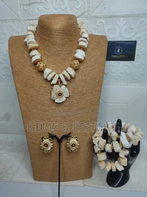 Ivory Chocker Necklace