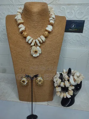 Ivory Chocker Necklace