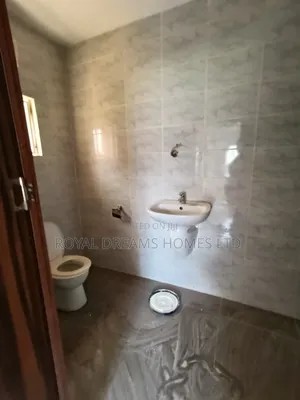 3bdrm Block of Flats in Life Camp for rent