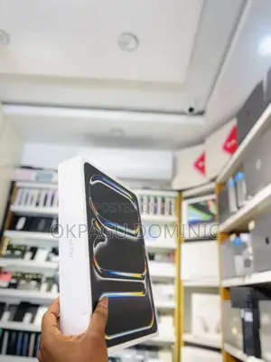 New Apple iPad (2025) 256 GB Silver