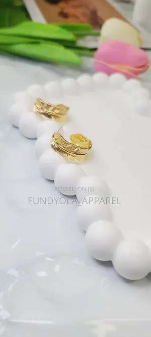 Leaf Shaped Stainless Steel Earring.