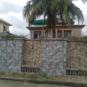 10bdrm House in Beco Estate, Mangoro for sale