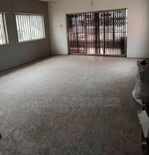 1bdrm Shared Apartment in New Road, Chevron for rent