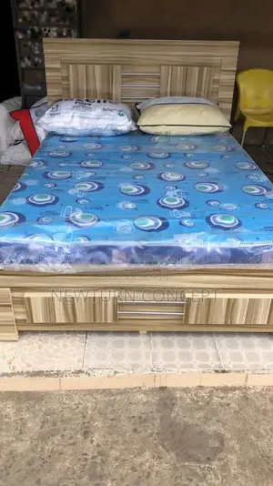 4half by 6 Wooden Bed Without Mattress