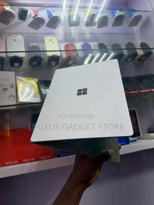 Laptop Microsoft Surface Laptop 8GB Intel Core I5 SSD 128GB