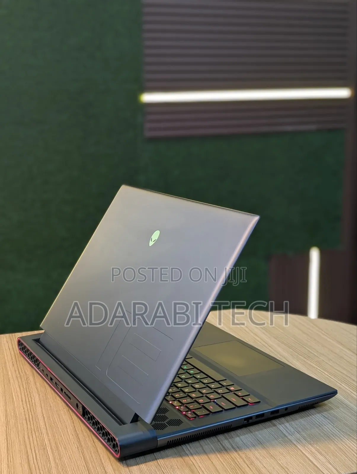 Laptop Dell Alienware M18 R2 48GB Intel Core I9 SSD 2T