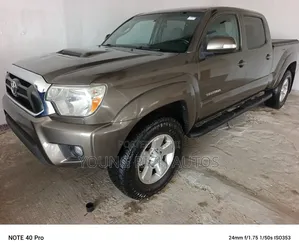 Toyota Tacoma 2015 Gray