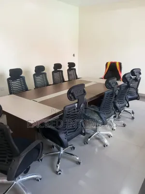 Quality Conference Table by 10