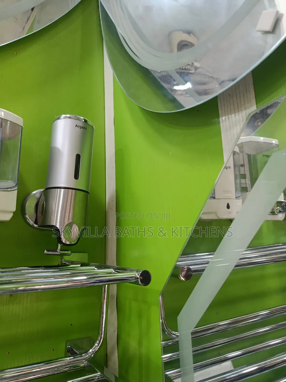 Plastic Liquid/Soap Dispenser.