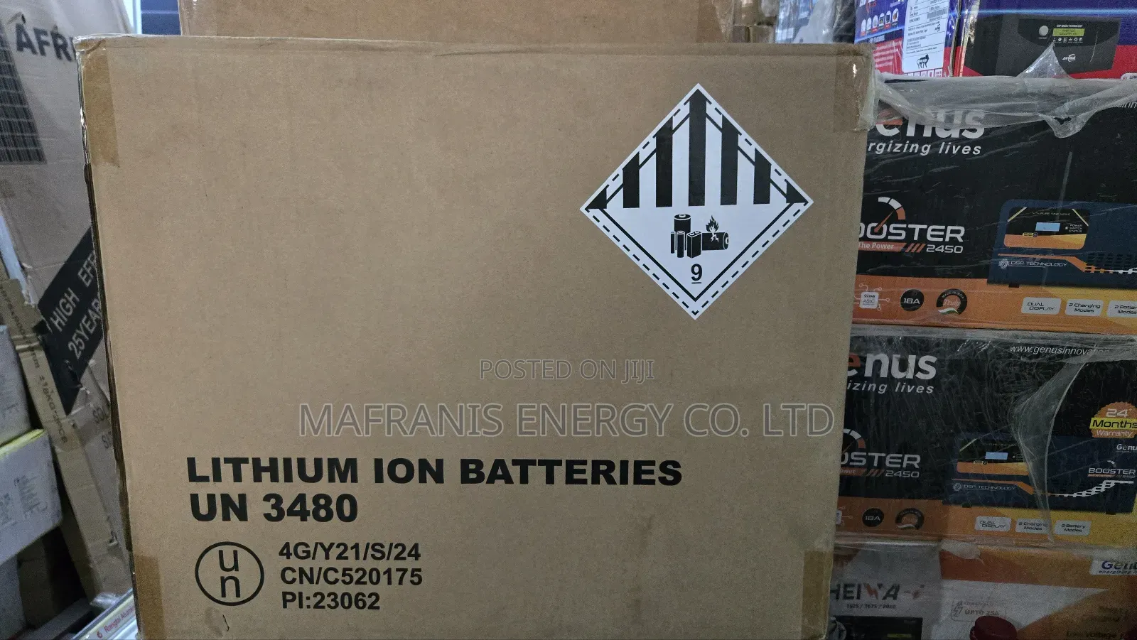 1500 Watt Solar Generator With Foldable Panel