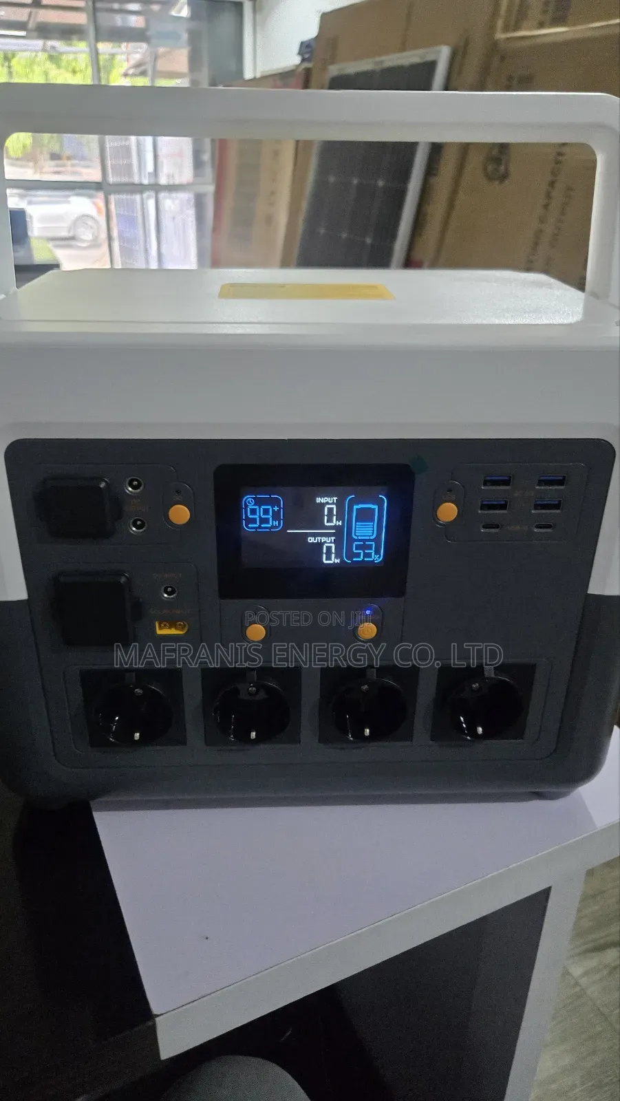 1500 Watt Solar Generator With Foldable Panel