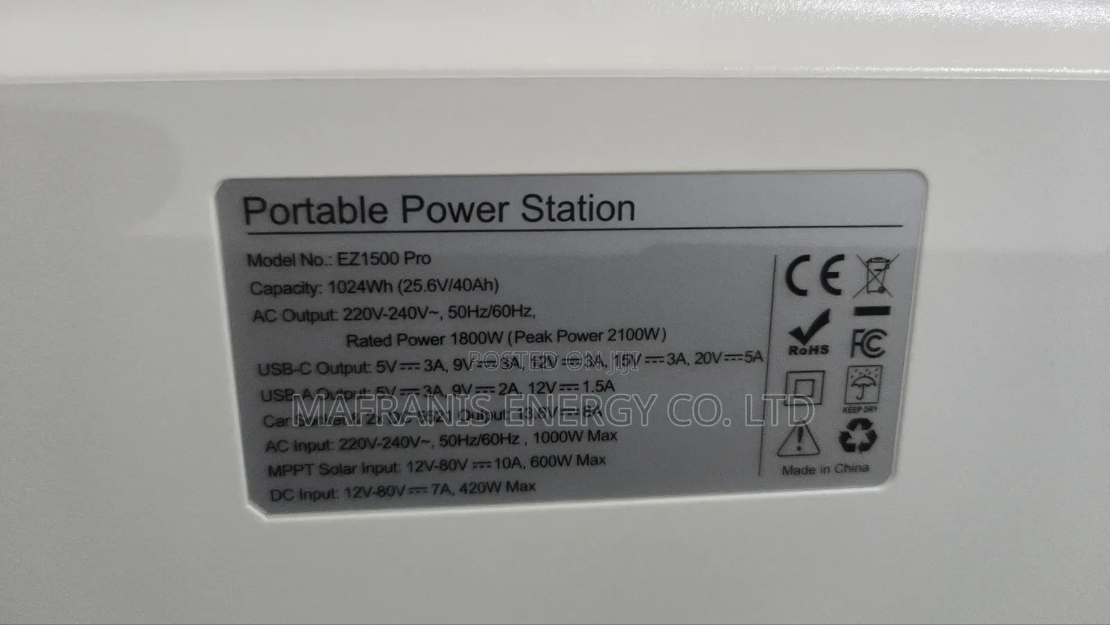 1500 Watt Solar Generator With Foldable Panel