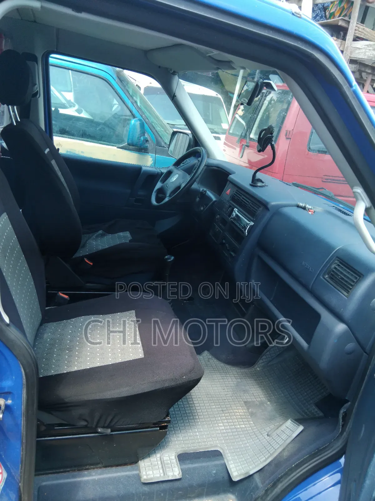 Volkswagen Transporter 2003 Blue