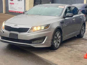 Kia Optima EX Turbo Sedan (2.0L 6cyl 6A) 2012 Burgundy