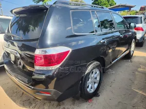 Toyota Highlander 3.5L 4WD 2013 Black