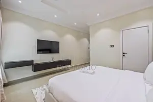 176ef9jb - 3 Bedroom Shortlet in Ikoyi