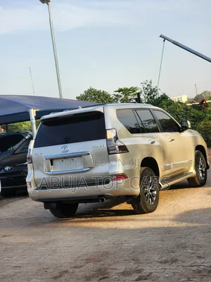 Lexus GX 460 Luxury 2016 Gold