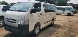 Toyota HiAce 2016 White