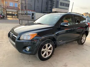 Toyota RAV4 2.5 Limited 4x4 2010 Green