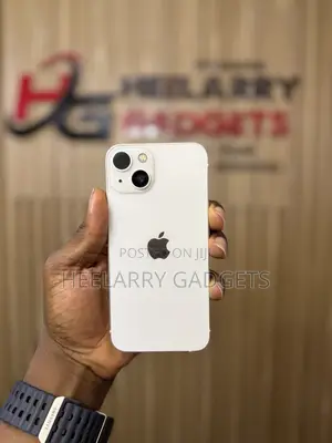 Apple iPhone 13 128 GB White