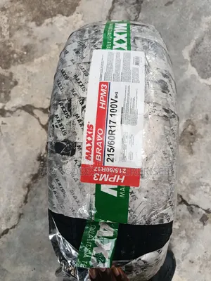 215/60r17 Maxxis Tyre