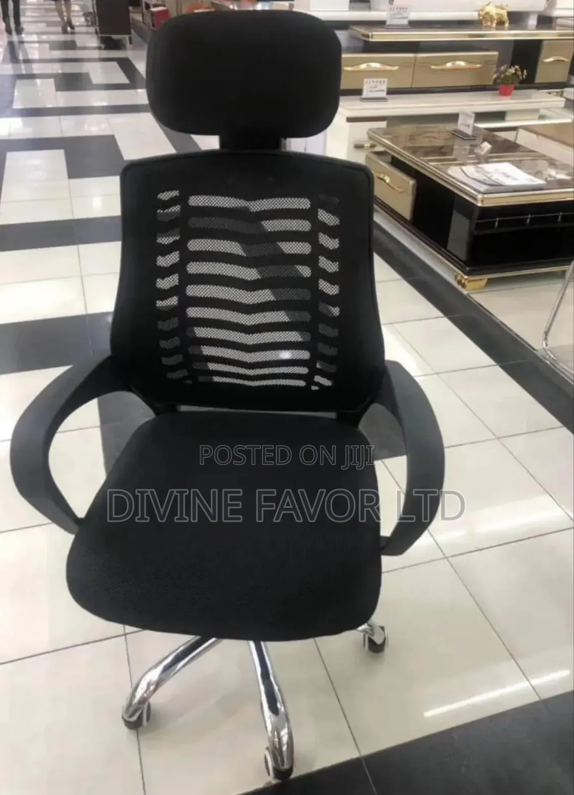 Affordable Swivel Chair for Office Work