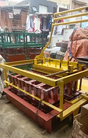 Layers Block Moulding Machine