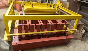Layers Block Moulding Machine