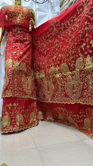 Designer Damask Gorge