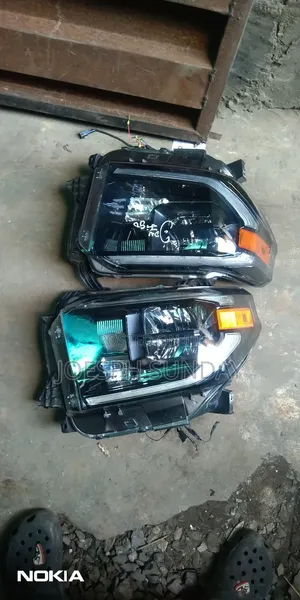 Headlamp Tundra 2018 Set